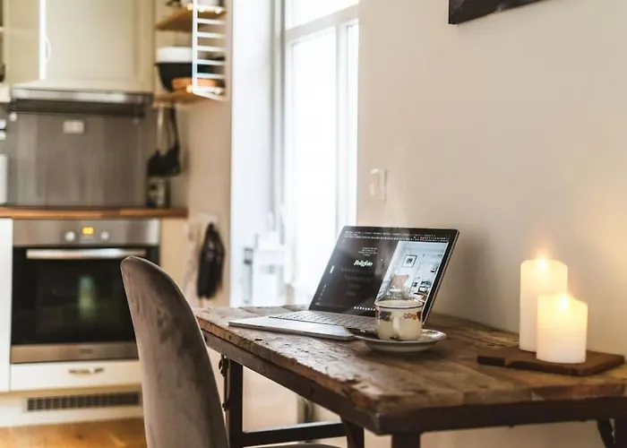 Hidden Gem Near The Old Town Bridge, 40M² Apt.